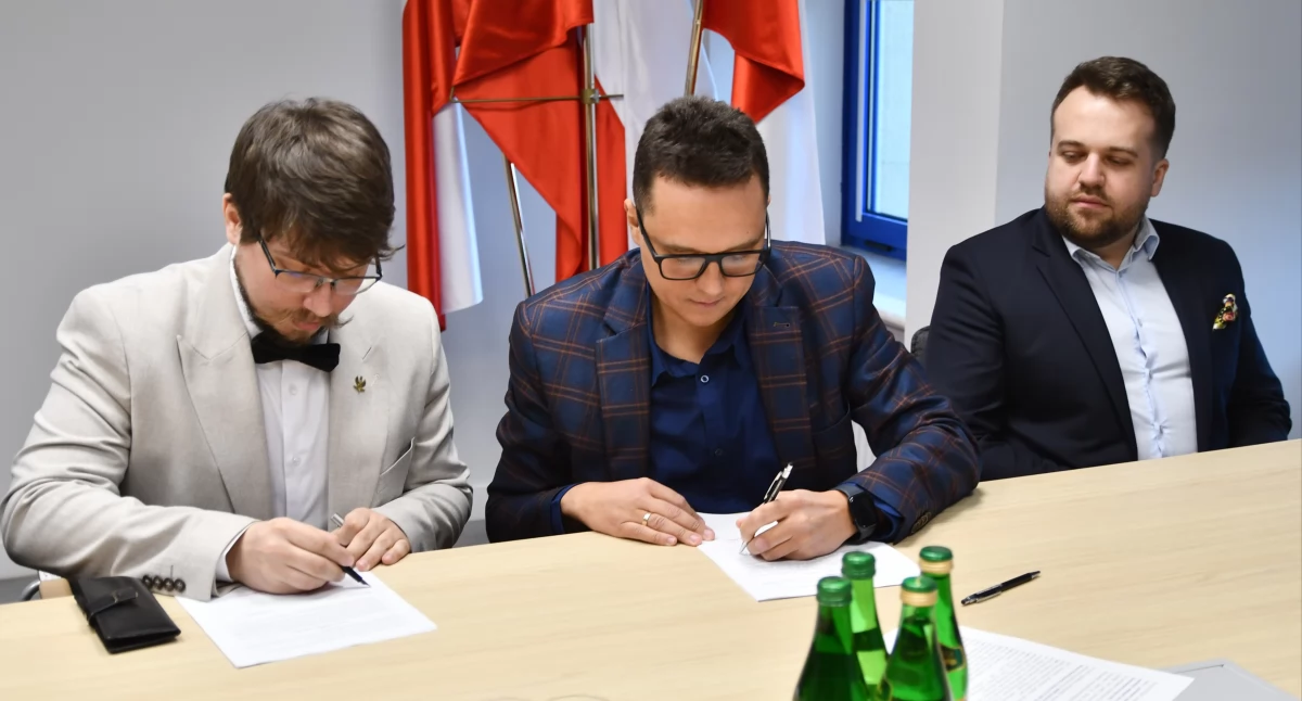 Inwestycje, Rewitalizacja kolei wąskotorowej coraz bliżej Kiedy pojedziemy Starachowic Iłży - zdjęcie, fotografia