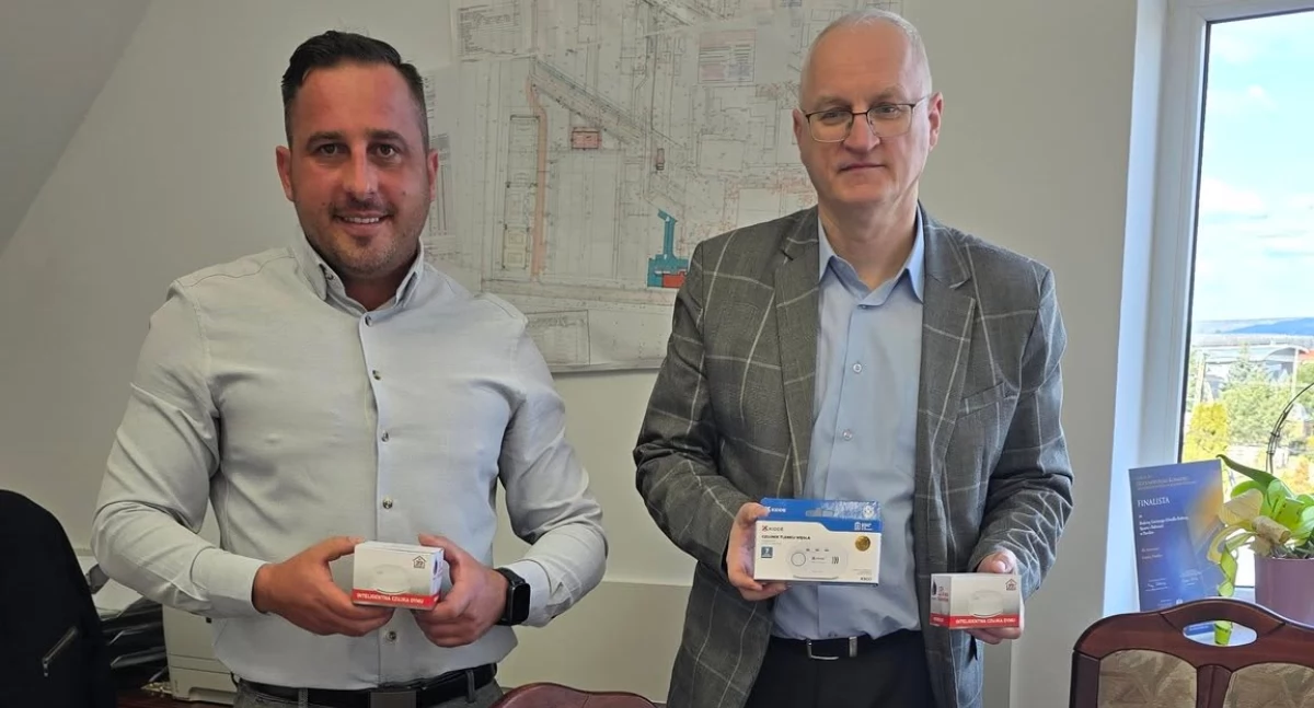 Straż Pożarna, Czujki czadu gminie Pawłów Ponad urządzeń trafi mieszkańców - zdjęcie, fotografia