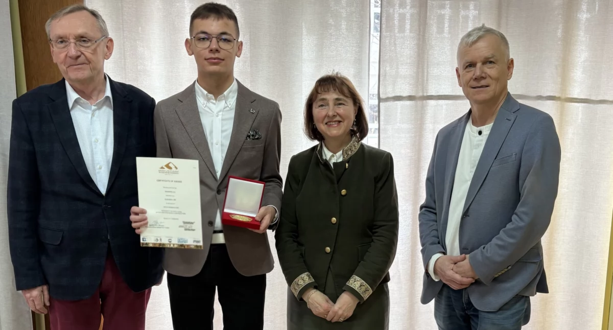 Konkursy, Międzynarodowy sukces filatelistyczny Daniela Myszki - zdjęcie, fotografia