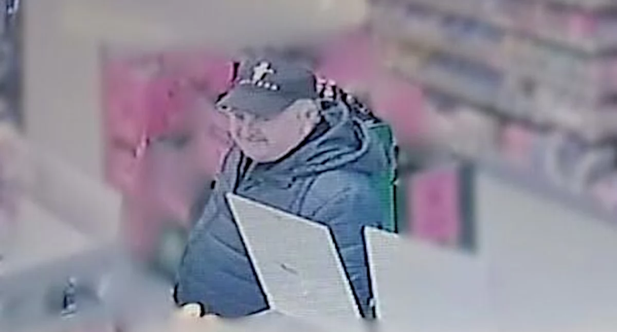 Komunikaty, Policja poszukuje mężczyzny sprawie przywłaszczenia karty płatniczej - zdjęcie, fotografia