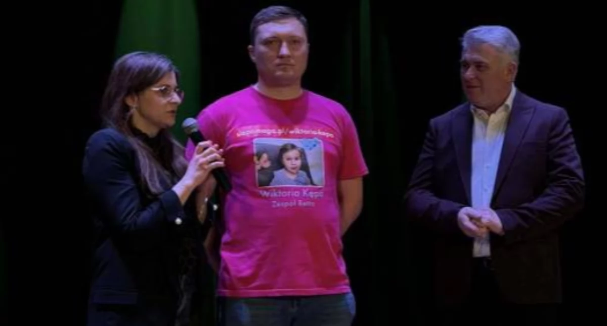 Pomagamy, Dzień Kobiet Pawłowie wielkim sercem Pomagamy Wiktorii - zdjęcie, fotografia