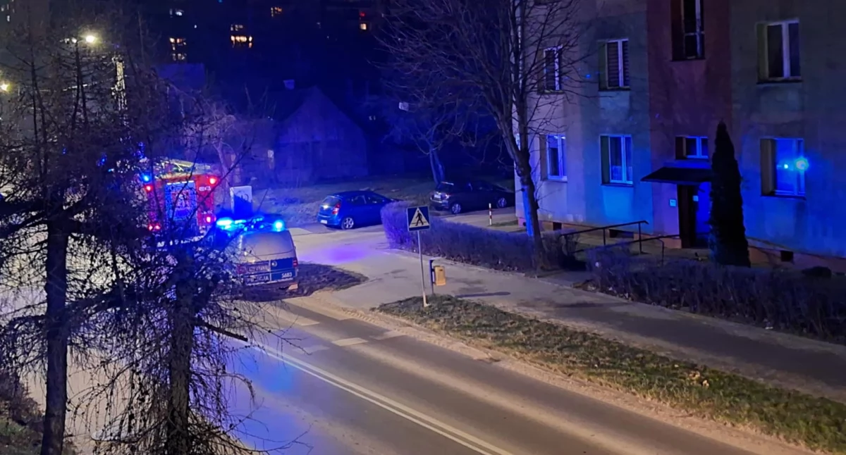 Straż Pożarna, Mężczyzna uwięziony łazience Konieczna była pomoc służb - zdjęcie, fotografia