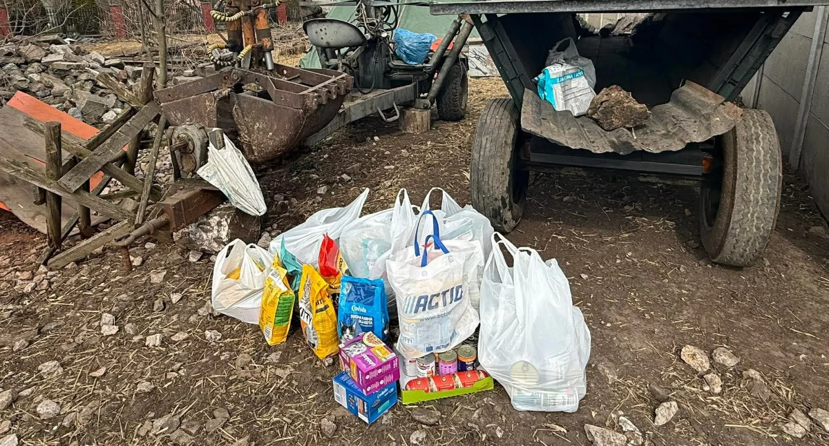Pomagamy, Karma zwierząt Waldka dostarczona zbiórka wciąż - zdjęcie, fotografia