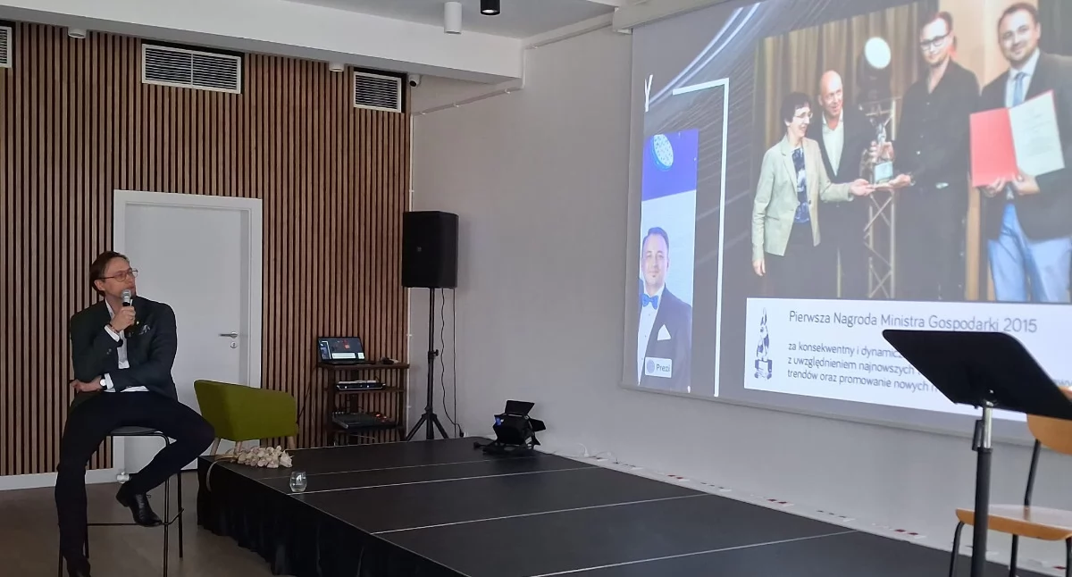 Wydarzenia, Biżuteria Starachowicach Marcin Nowak pokazał swoje kolekcje - zdjęcie, fotografia