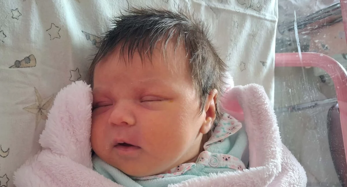 Noworodki, KLARA urodziła kwietnia - zdjęcie, fotografia