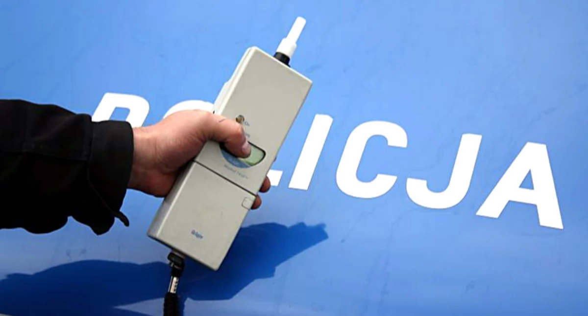 Kronika policyjna, Weekend powiecie starachowickim podwójnym gazie - zdjęcie, fotografia