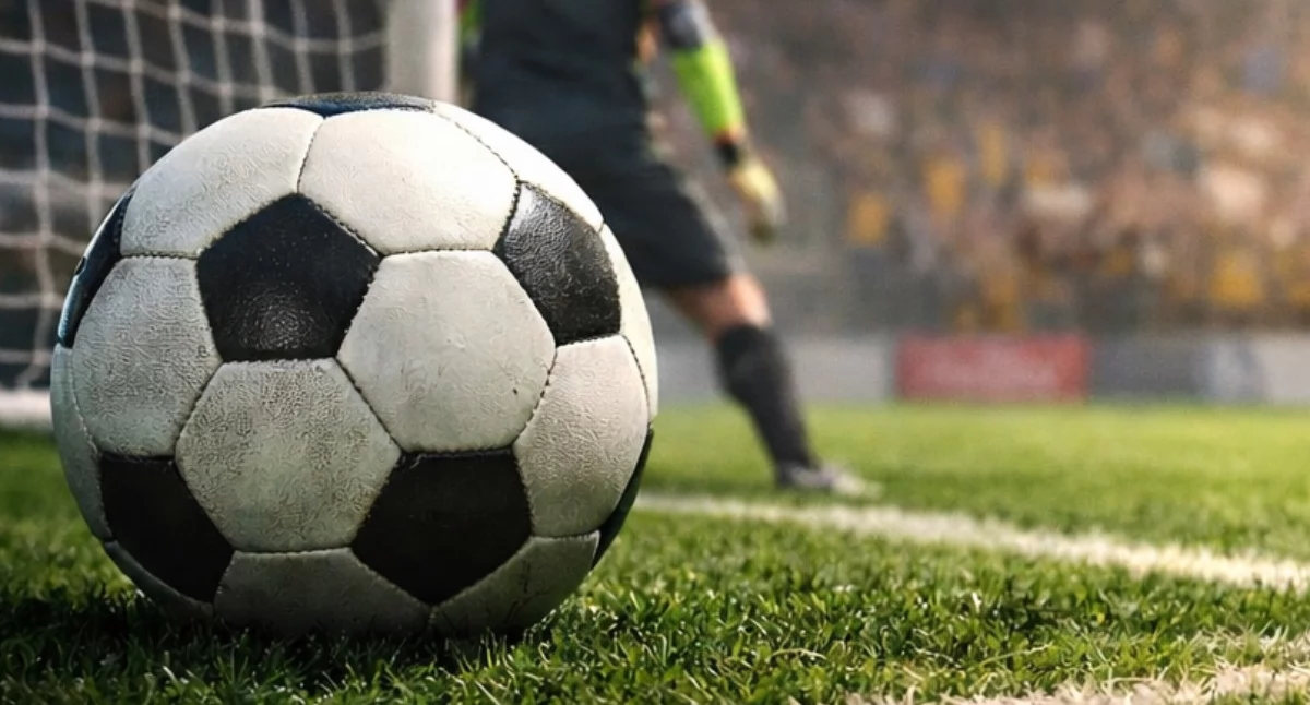 Piłka nożna, Niższe naciska Kamienna wygraną Instal Wodnik wciąż dołku - zdjęcie, fotografia