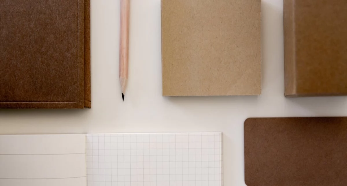 Materiały promocyjne, materiałów biurowych praktyczne zastosowanie teczek ofertowych notesów - zdjęcie, fotografia