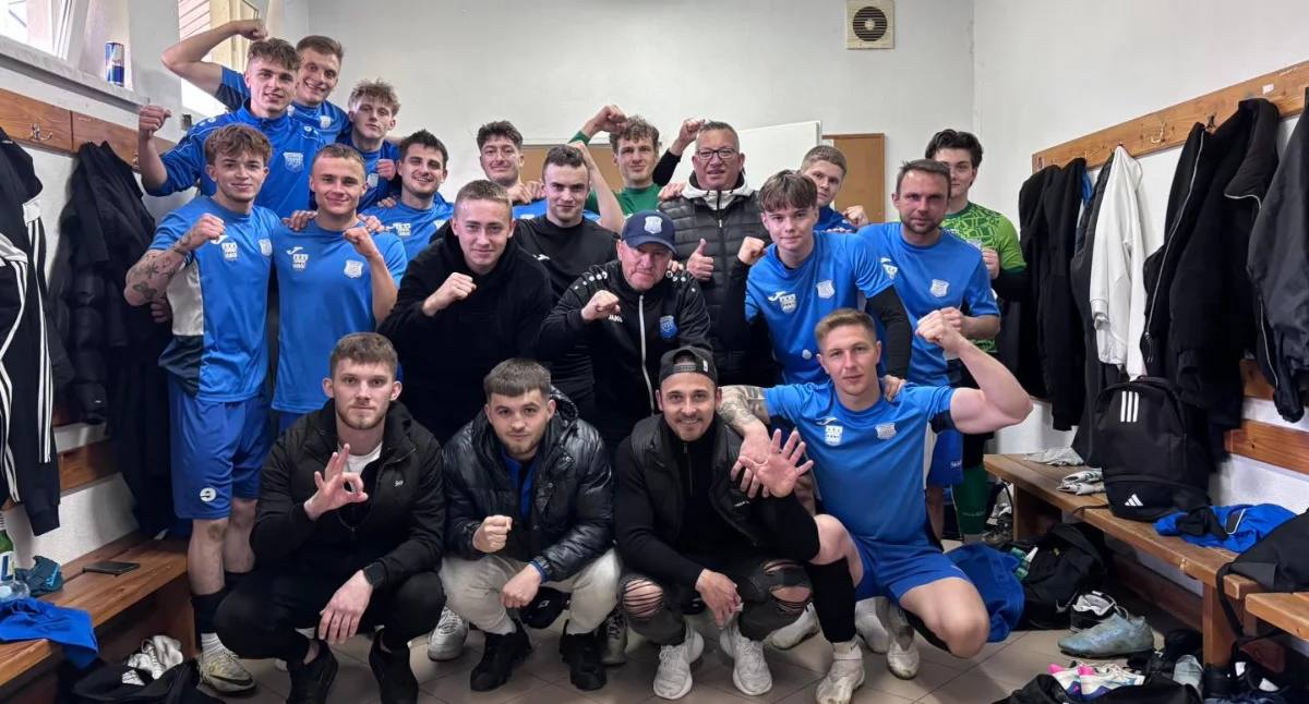 Radość Kamiennej po meczu z Wisłą. Fot. FB Kamienna Brody