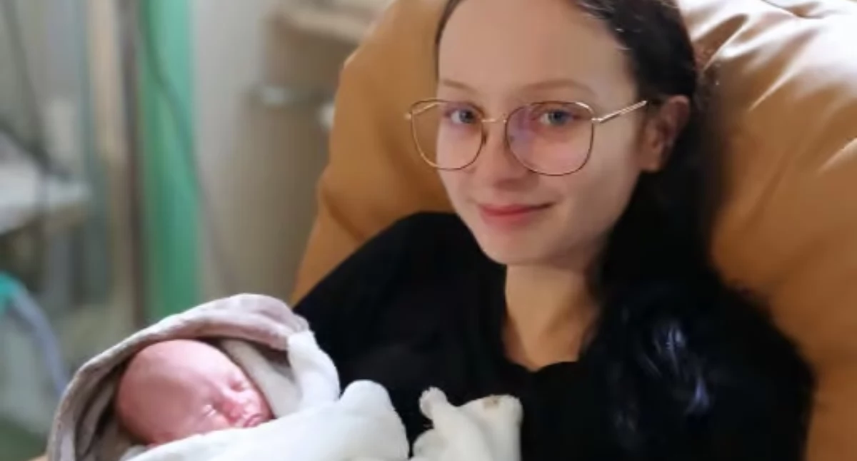 Oliwka w grudniu została mamą, ale nie może w pełni cieszyć się z uroków macierzyństwa