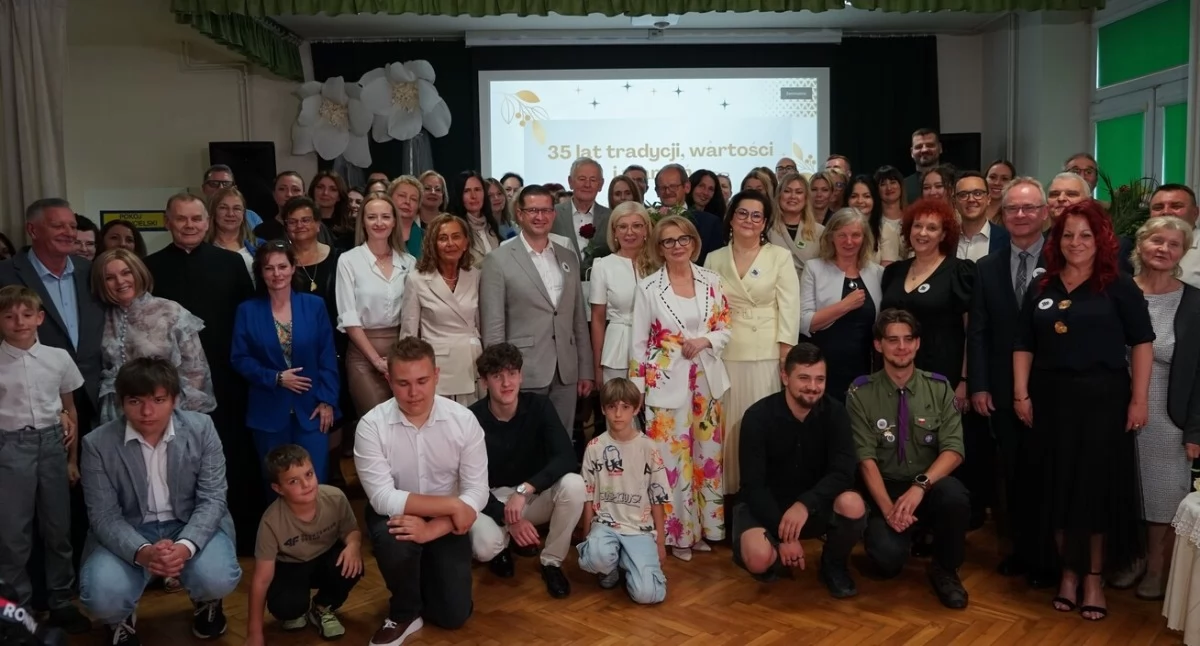 Zdjęcie na zakończenie oficjalnej części Jubileuszu