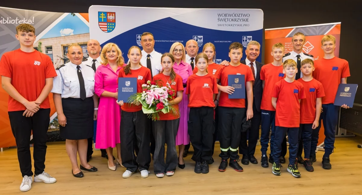 Straż Pożarna, Młodzi strażacy powiatu dużym wsparciem - zdjęcie, fotografia
