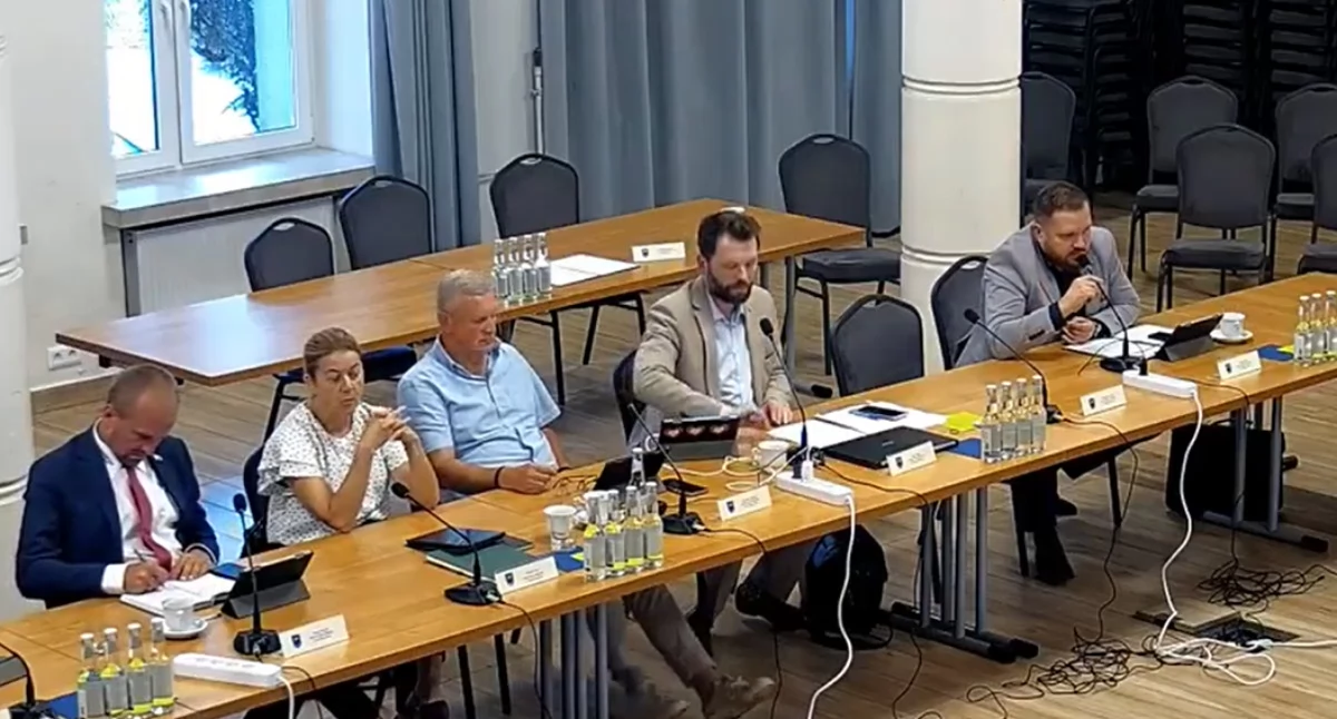 Finanse, Podatki Starachowicach górę przyjęła podwyżkę miasto liczy budżetu - zdjęcie, fotografia