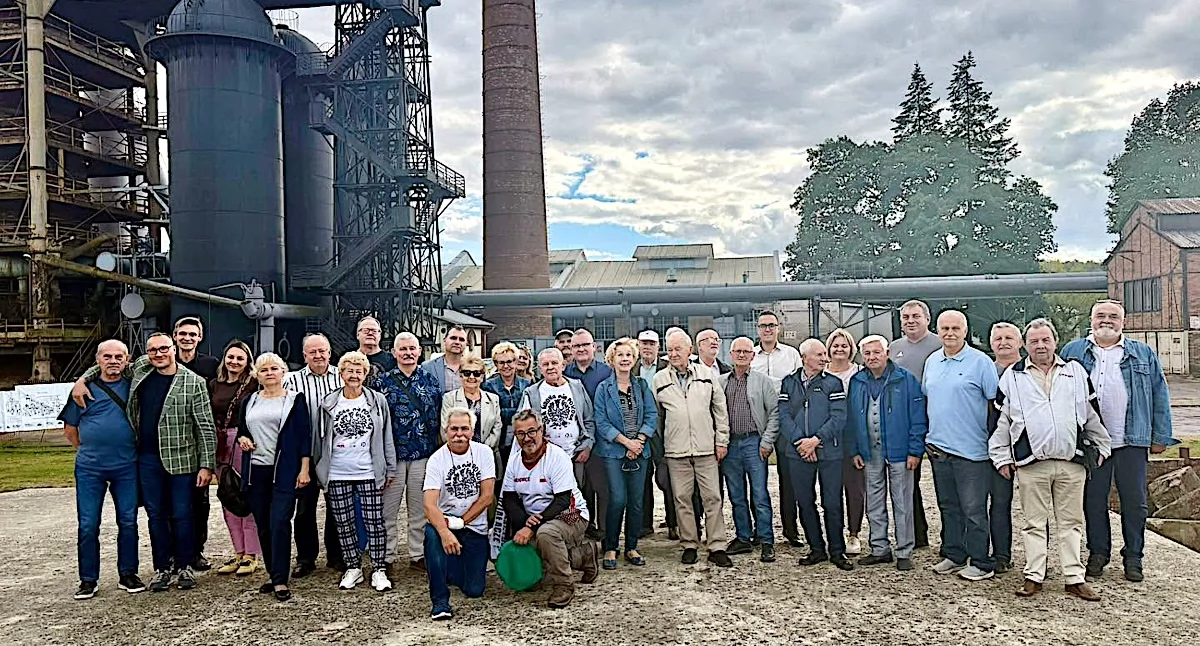 Spotkania, Starachowiccy opozycjoniści jubileuszowo świętowali Wspomnienia pieśni buntu kultowa grochówka - zdjęcie, fotografia