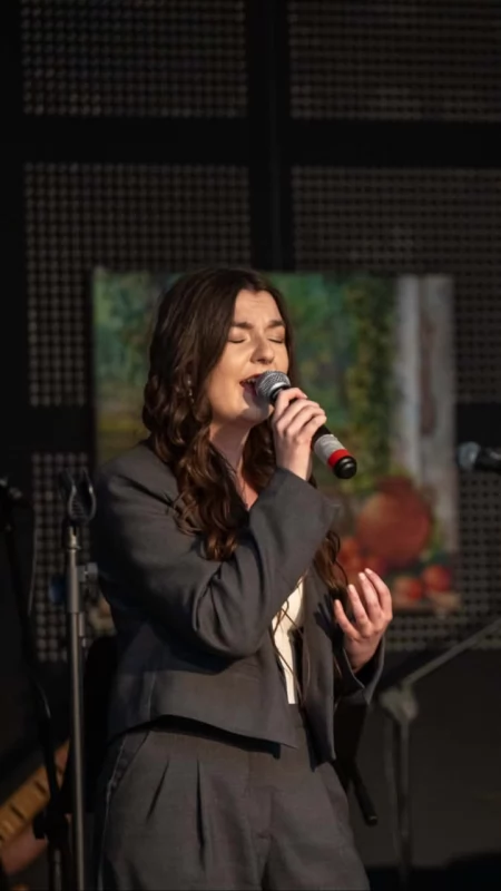 Karolina Grudzień ze Srebrną Jodłą na międzynarodowym festiwalu w Kielcach