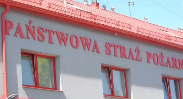 Dwie osoby w stanie zagrażającym życiu. Konieczna była pomoc starachowickich strażaków