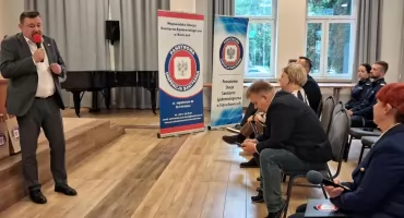  Świadomość i odpowiedzialność młodych. Eksperci o zdrowiu intymnym w Starachowicach