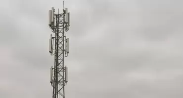  Staw Kunowski. Antena P4 - obawy mieszkanki i odpowiedź władz