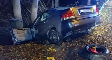 Zderzenie trzech aut w gminie Brody. Kierowca volvo trafił do szpitala 