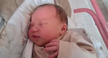 Urocza dziewczynka już na świecie