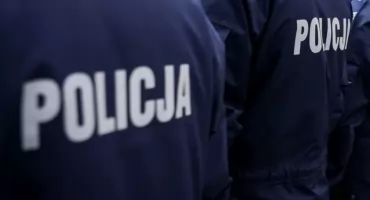 Wypadek w gm. Pawłów. Kierowca opla w szpitalu