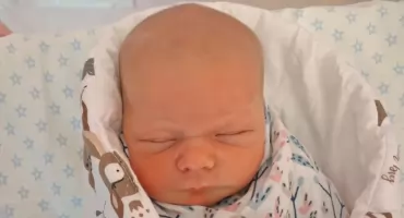 WERONIKA przyszła na świat 1 LISTOPADA