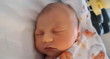 EWELINA urodziła się we Wszystkich Świętych