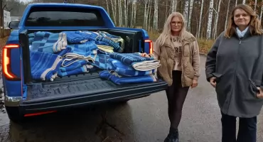 Społeczność Bursy z pomocą dla bezdomnych zwierząt