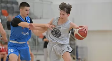 Koszkówka. Nasi juniorzy o krok od sensacji