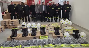 Łódź ratownicza dla OSP Kałków i nowe wyposażenie dla ochotników gm. Pawłów