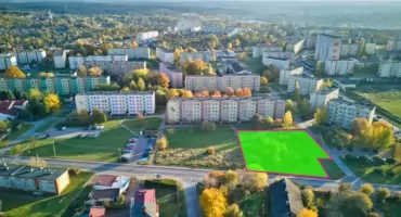 Miejska działka w Starachowicach sprzedana za prawie 2 mln złotych