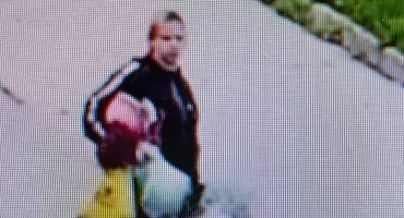 Starachowicka policja szuka sprawcy profanacji na cmentarzu