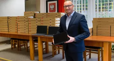 Nowoczesna elektronika wchodzi do brodzkich szkół 