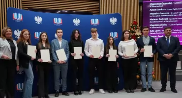  Stypendyści premiera z powiatu starachowickiego uhonorowani. Determinacja i praca owocują
