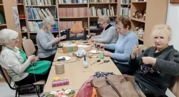 Pierwsze warsztaty twórcze w bibliotece w Pawłowie