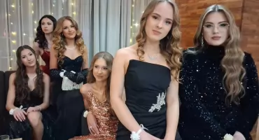 Od młodości do dojrzałości, czyli Studniówka II LO w Hotelu Europa