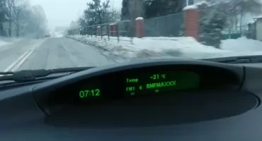 Mróz paraliżuje szkoły w Polsce, czy w Starachowicach również?