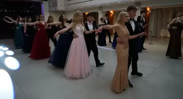  Społeczne Liceum w Starachowicach i wyjątkowy bal na 100 dni przed maturą