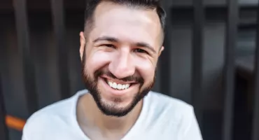 Więcej niż ekstrakcja: Kiedy do akcji wkracza chirurg stomatologiczny i jakie zabiegi przeprowadza?