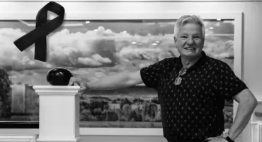 Hotel Senator żegna Tomasza Wadowskiego. Wiemy, kiedy ostatnie pożegnanie 