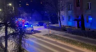 Mężczyzna uwięziony w łazience. Konieczna była pomoc służb