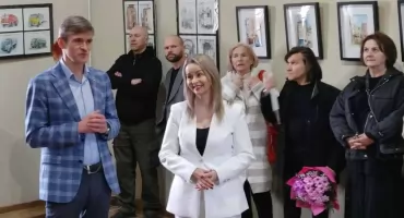  Wystawa Doroty Sarzyńskiej. Balans między twardą rzeczywistością a ulotnym wrażeniem