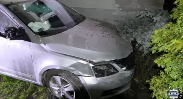 Pijani kierowcy siali chaos na drogach – trzy kolizje i ucieczki z miejsca zdarzeń 