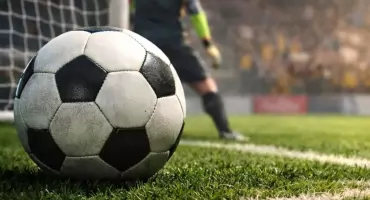 Niższe ligi: Star II naciska, Kamienna gubi wygraną, Instal na plus, Wodnik wciąż w dołku