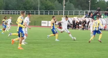 III liga. Spokojny remis Staru z Avią, po ostrożnej grze (galeria zdjęć)