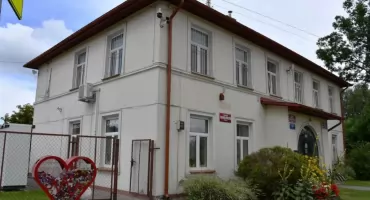 Remont zabytkowego budynku w centrum Mirca zmierza do końca