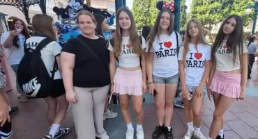  Paris Paris mon amour - uczniowie ze Starachowic odkrywali Francję