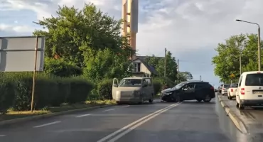 Czołówka na ul. Kopalnianej. Droga jest zablokowana