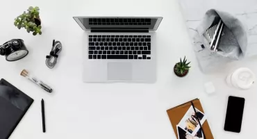 Oszczędzaj budżet i czas! Ranking sprawdzonych dostawców gadżetów reklamowych
