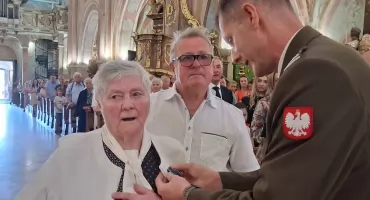  100 lat życia Marianny Fudali w służbie Bogu, Ojczyźnie i ludziom - Medal Pro Bono Poloniae w dowód uznania
